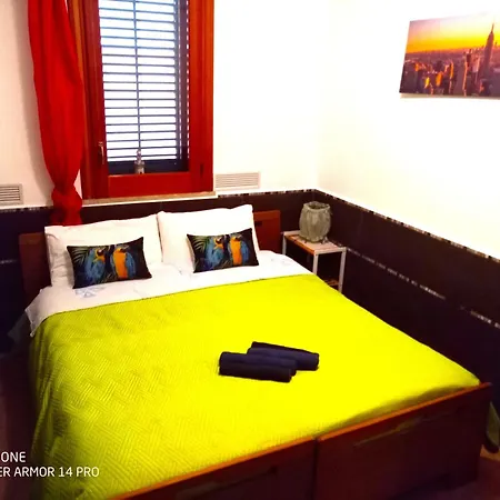 Pensión In Sea Horizon Escape